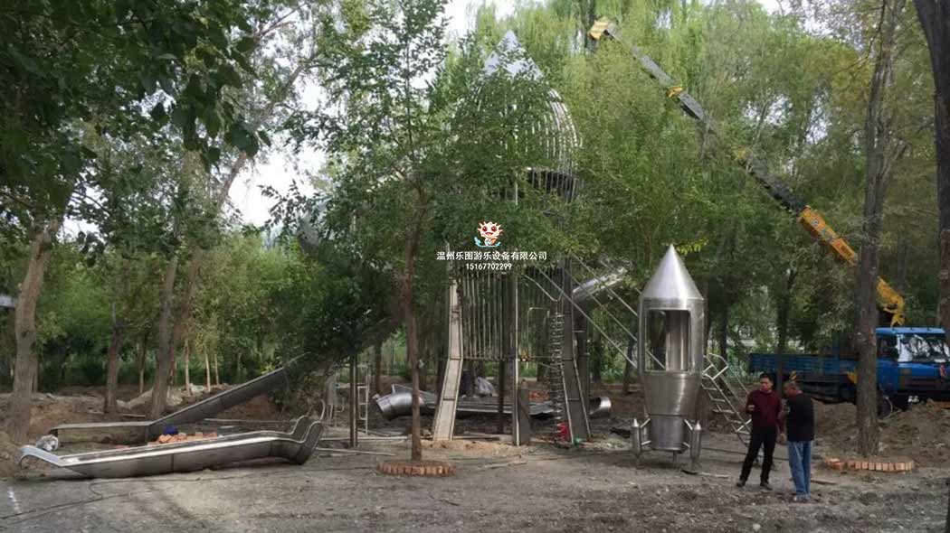 戶(hù)外游樂(lè)設(shè)備安裝