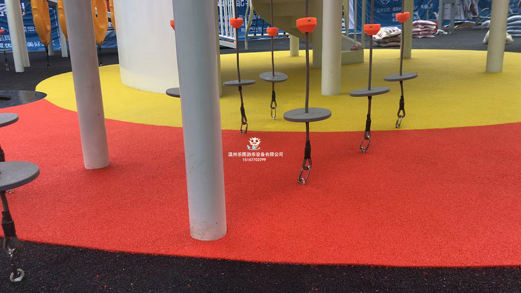 戶外游樂(lè)設(shè)備施工