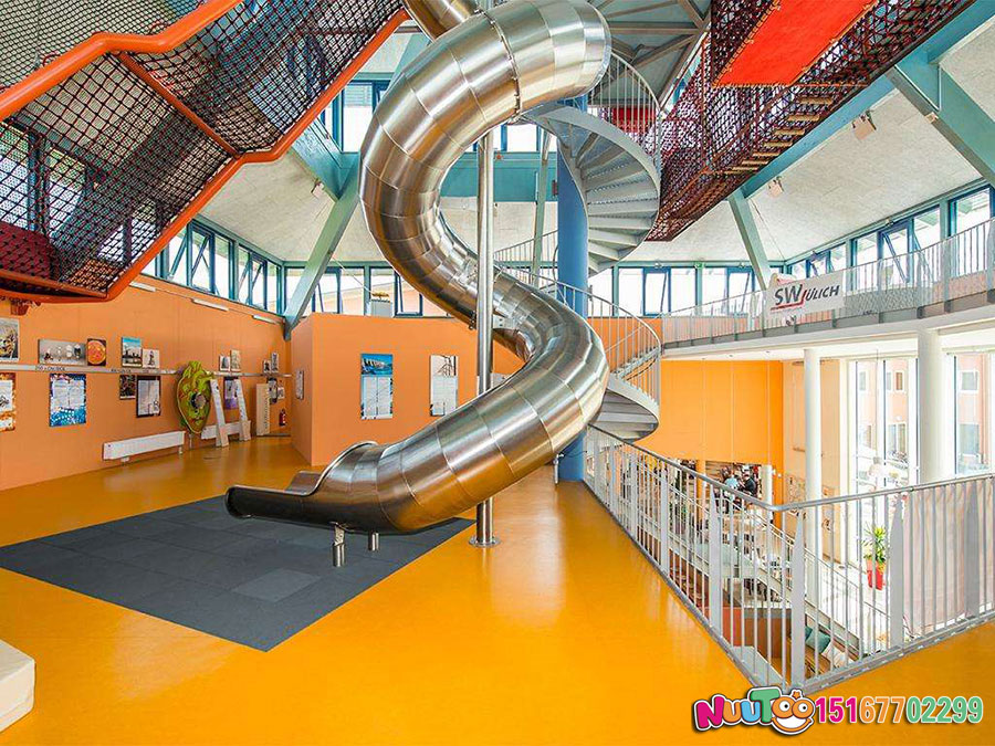 不銹鋼滑梯的不銹鋼材料怎么判斷？要多注意細節(jié)