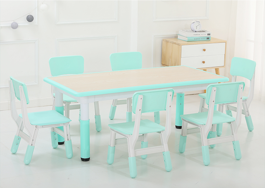 幼兒園桌椅對小孩有害嗎是否值得注意？選擇正規(guī)廠家很重要