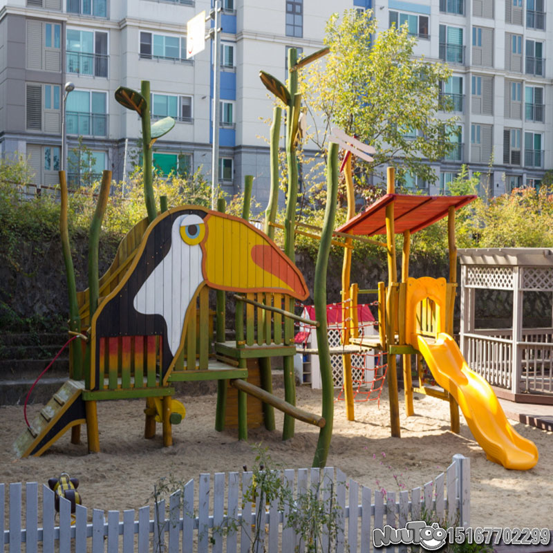 幼兒組合滑梯價(jià)格浮動(dòng)大，選購(gòu)要綜合考慮