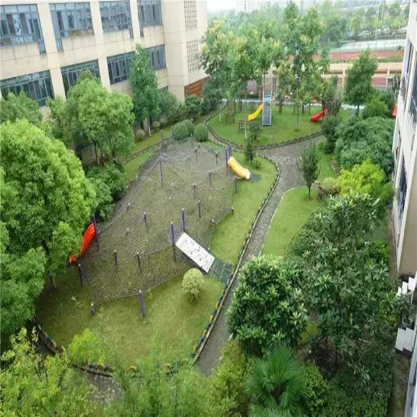 幼兒園戶外游戲環(huán)境需要設(shè)計(jì)哪些游樂(lè)設(shè)備？